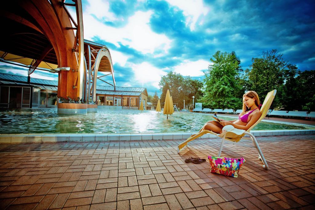 Apartman Szanyi Buk Bagian luar foto