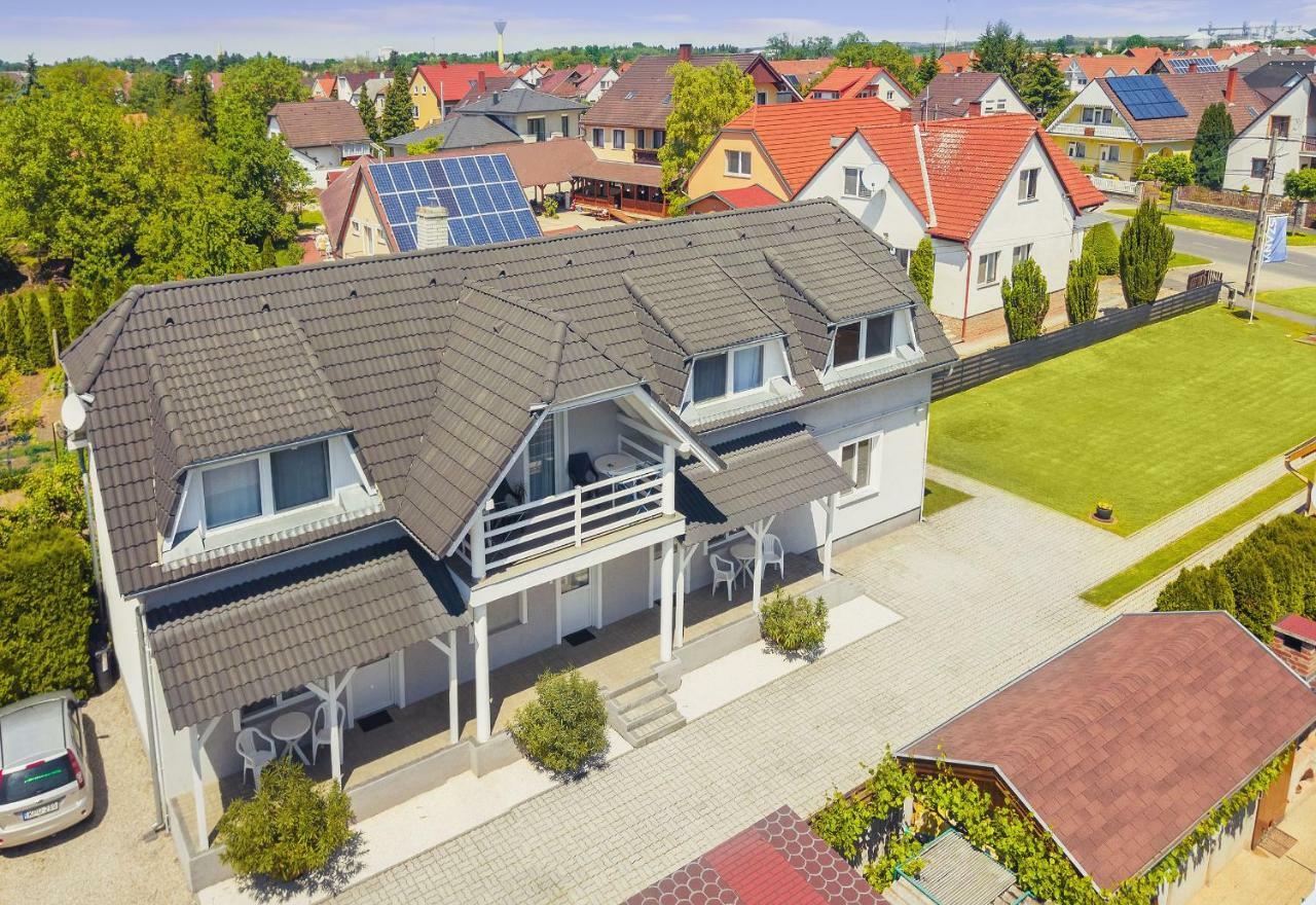 Apartman Szanyi Buk Bagian luar foto