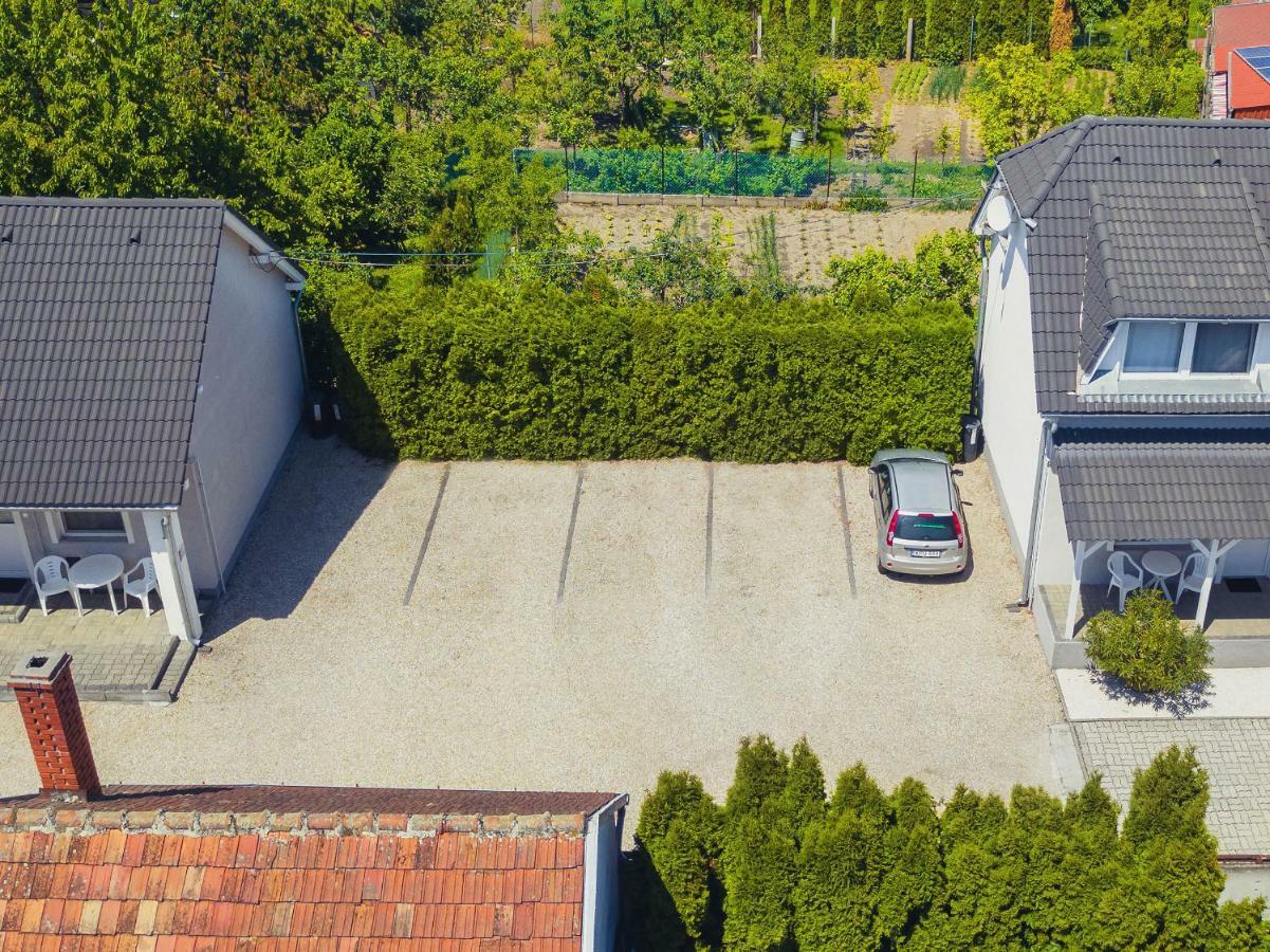 Apartman Szanyi Buk Bagian luar foto